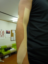 �I�̃e�[�s���O